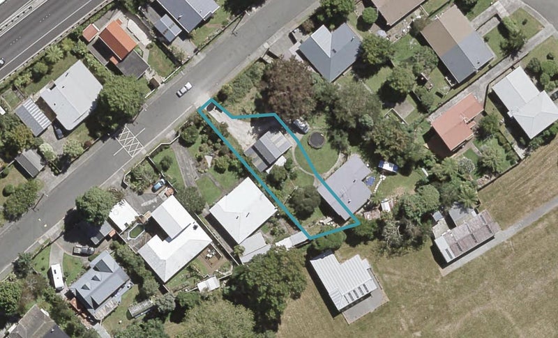 9 Norfolk Street, Belmont, Lower Hutt - Carousel 1