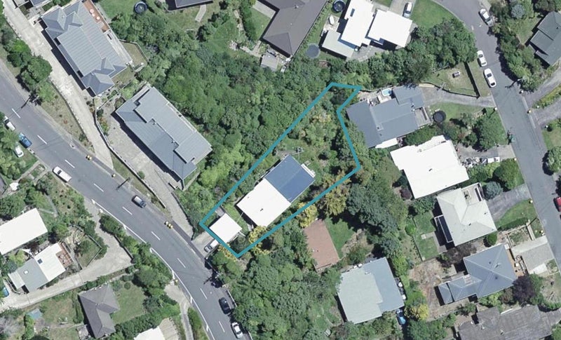 2/72 Makara Road, Karori, Wellington - Carousel 1
