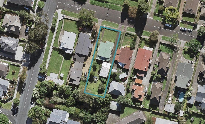 52 Torrance Street, Epsom, Auckland - Carousel 1