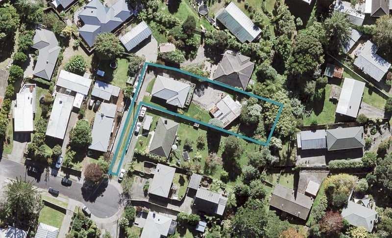 26 Beverly Place, New Lynn, Auckland - Carousel 1