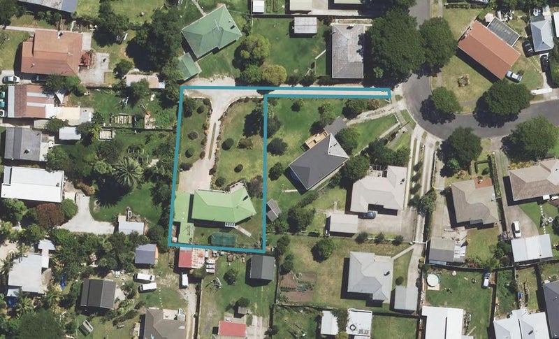15 Ropata Street, Kaiti, Gisborne - Carousel 1
