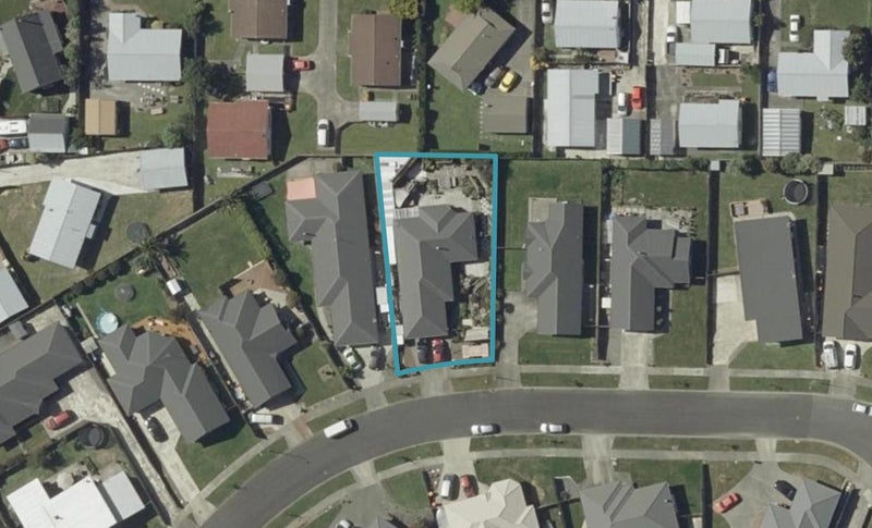 11 Walnut Grove, Kelvin Grove, Palmerston North - Carousel 1