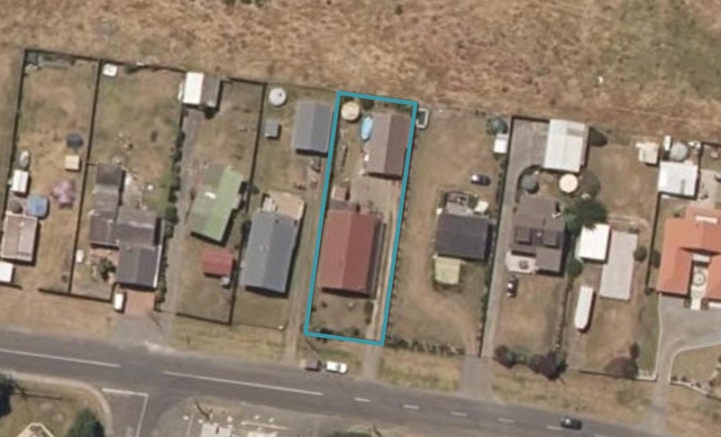 586 Waitarere Beach Road, Waitarere Beach, Levin - Carousel 1
