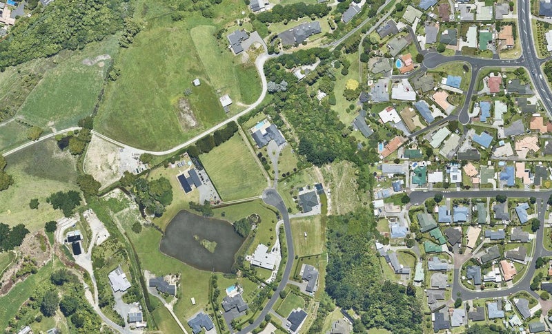 92 Pengary Lane, Pyes Pa, Tauranga - Carousel 1