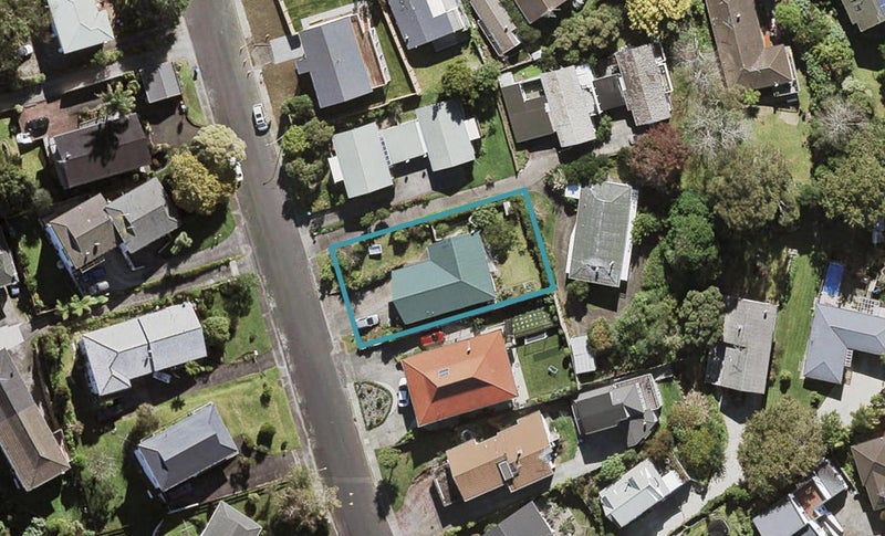 25 Bel Air Drive, Hillsborough, Auckland - Carousel 1