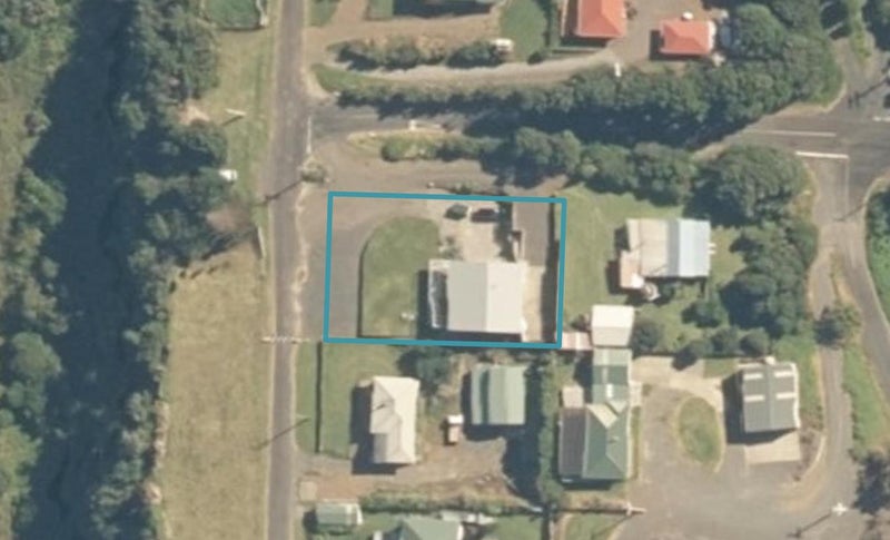43 Aria Terrace, Mōkau - Carousel 1