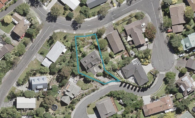 6 Roman Close, Silverstream, Upper Hutt - Carousel 1