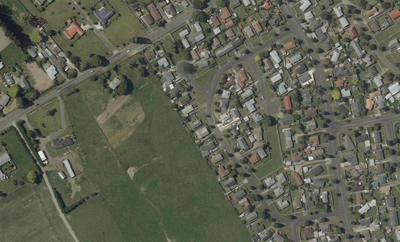 24 Cascade Crescent, Westbrook, Palmerston North - Carousel 1