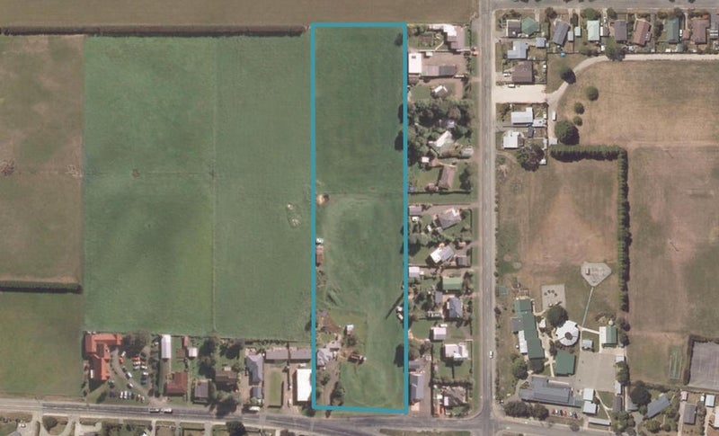 34 Main Street, Weston, Oamaru - Carousel 1