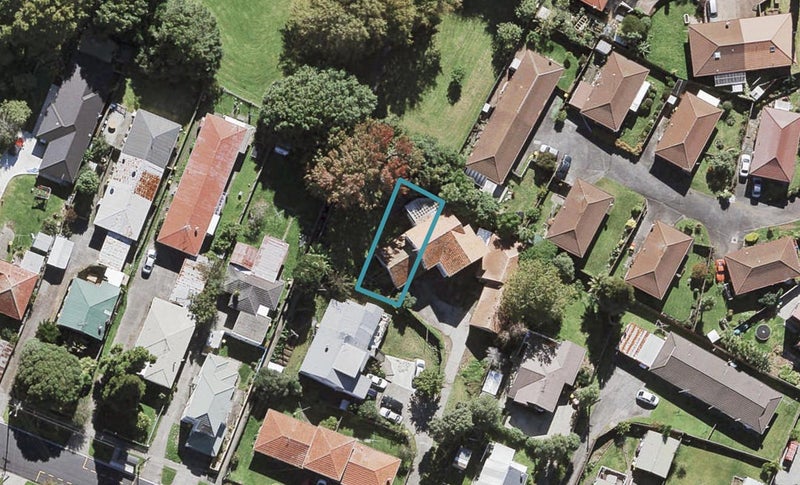 31C Miro Street, New Lynn, Auckland - Carousel 1