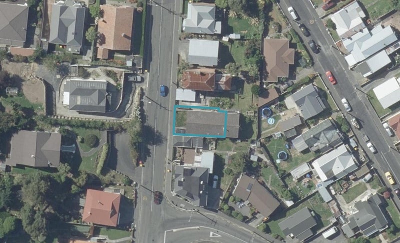 31 Playfair Street, Caversham, Dunedin - Carousel 1