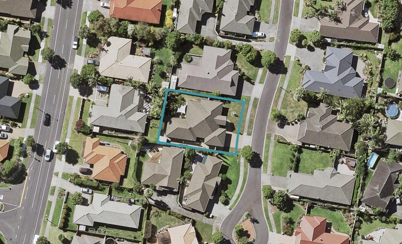 11 Moycullien Lane, East Tamaki Heights, Auckland - Carousel 1