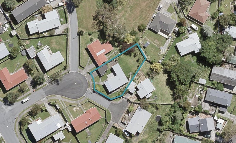 22 Aniseed Grove, Timberlea, Upper Hutt - Carousel 1