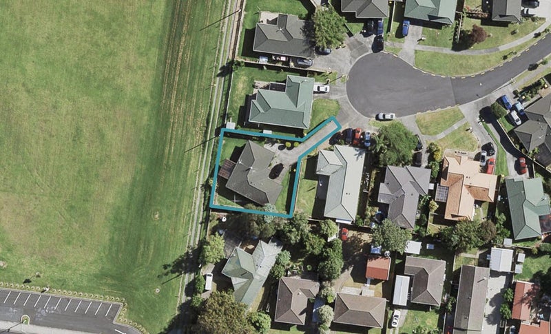 24 Matilda Place, Weymouth, Auckland - Carousel 1
