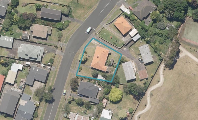 3 Cambridge Street, Gonville, Whanganui - Carousel 1