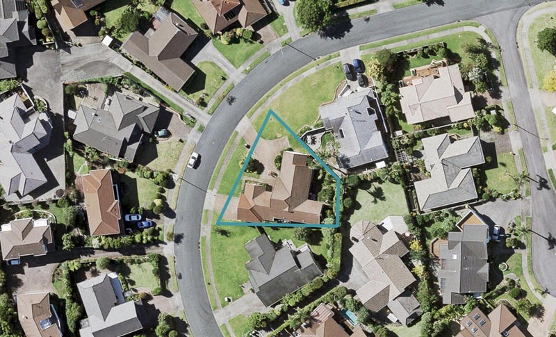 48 Oliver Road, Eastern Beach, Auckland - Carousel 1