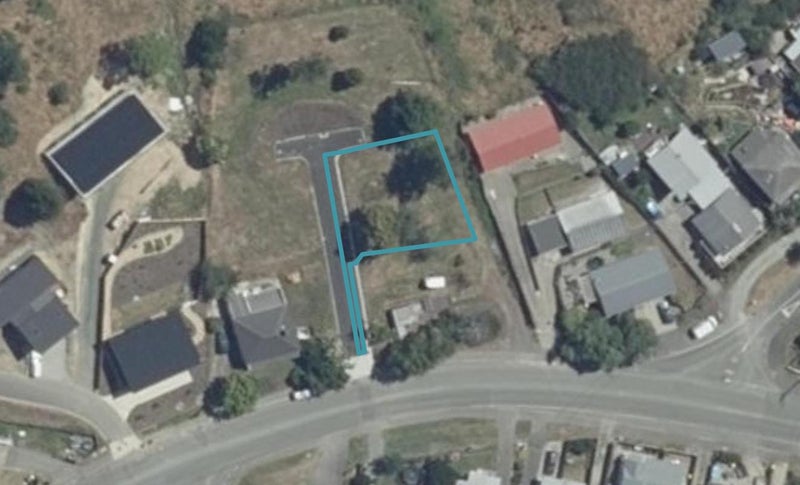 4 Lloyds Way, Washington Valley, Nelson - Carousel 1