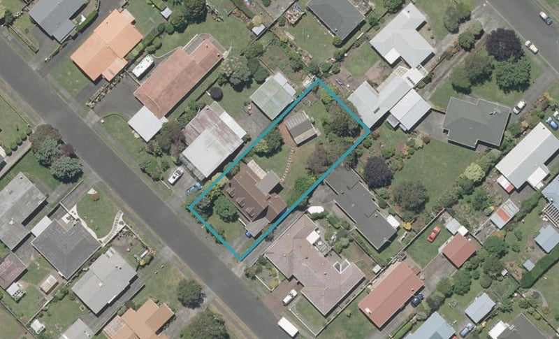 38 Exeter Crescent, Springvale, Whanganui - Carousel 1