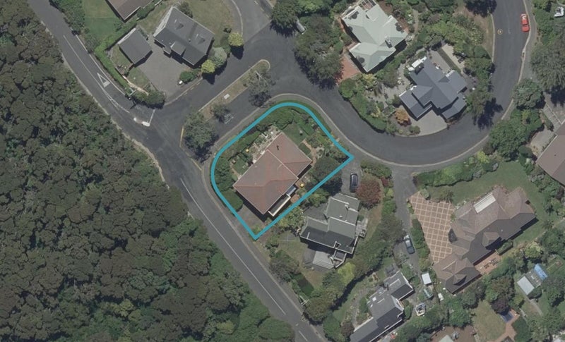 2 Garden Place, Glenleith, Dunedin - Carousel 1