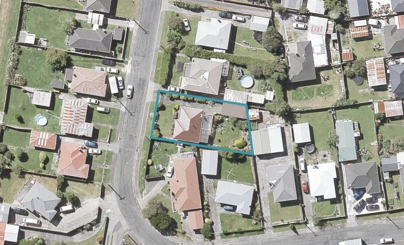22 Donnelley Drive, Wainuiomata, Lower Hutt - Carousel 1