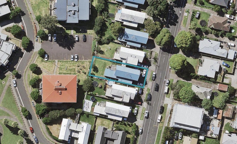219 Pilkington Road, Point England, Auckland - Carousel 1