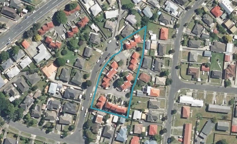 3/15 McBain Grove, Avalon, Lower Hutt - Carousel 1