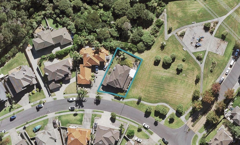 13 Vinewood Drive, Albany, Auckland - Carousel 1
