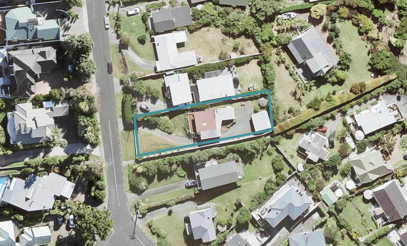 15 Ardern Avenue, Stanmore Bay, Whangaparaoa - Carousel 1