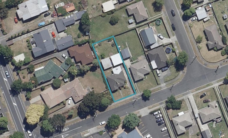 1 Tennyson Road, Enderley, Hamilton - Carousel 1