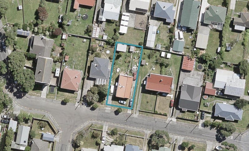 2/10 Pirie Crescent, Moera, Lower Hutt - Carousel 1