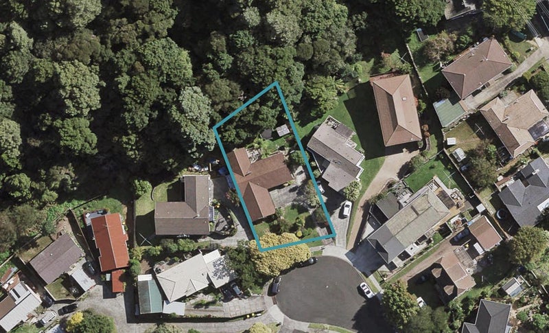 13 Idesia Place, Totara Heights, Auckland - Carousel 1