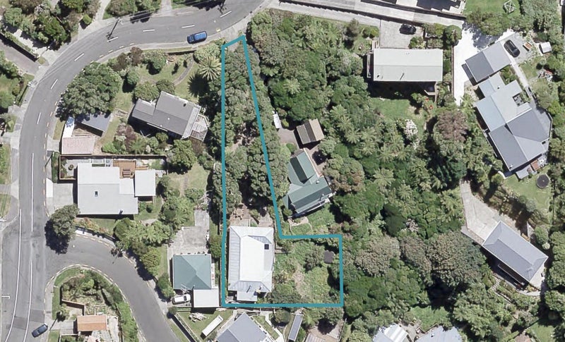13 Pokohiwi Road, Normandale, Lower Hutt - Carousel 1
