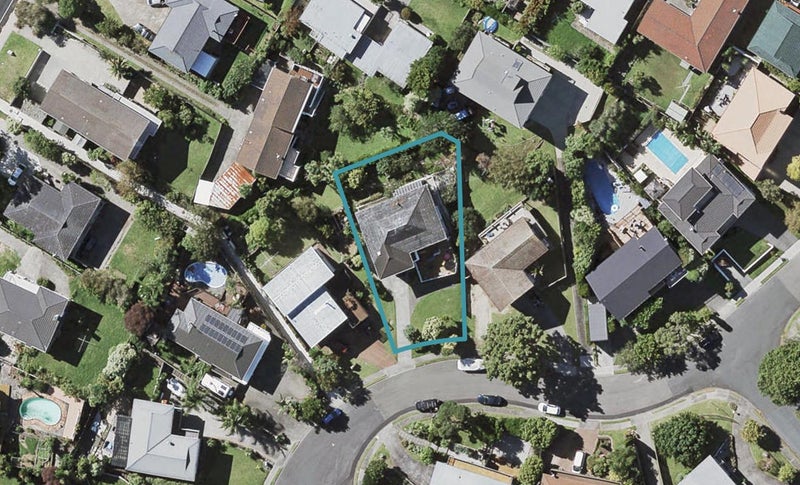 12 Kiri Place, Mairangi Bay, Auckland - Carousel 1