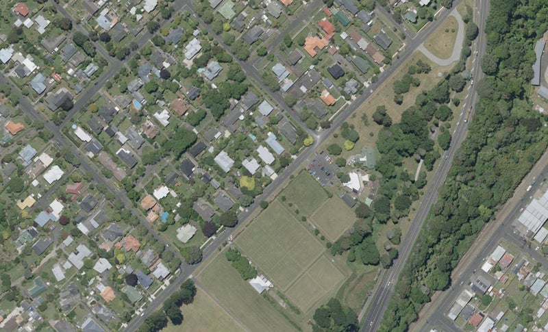 24 Parsons Street, Saint Johns Hill, Whanganui - Carousel 1