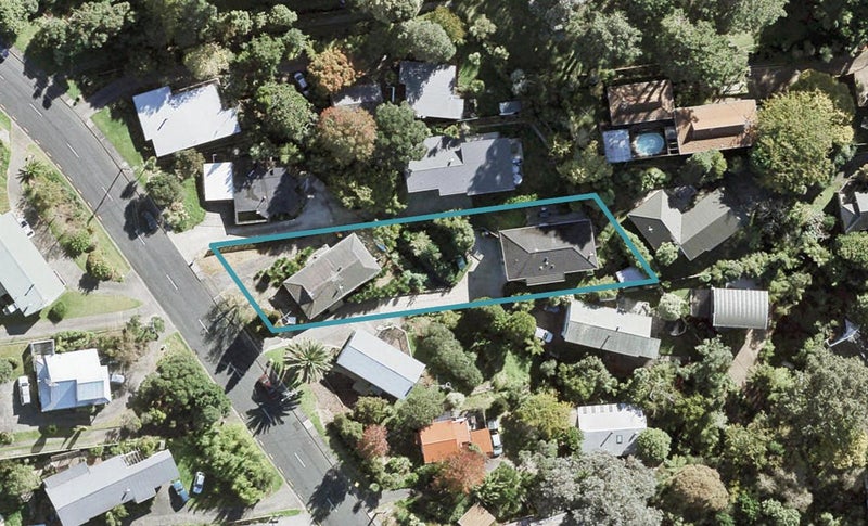 2/20 Marina Road, Torbay, Auckland - Carousel 1