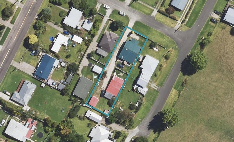 5 Baty Street, Kaiti, Gisborne - Carousel 1