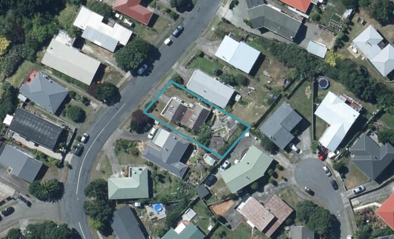 39 Ernest Street, Ranui, Porirua - Carousel 1