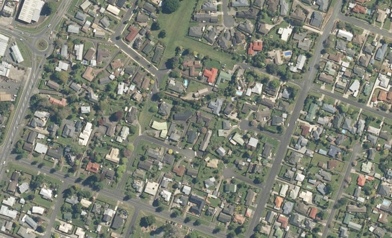 4 Woodstock Crescent, Leamington, Cambridge - Carousel 1