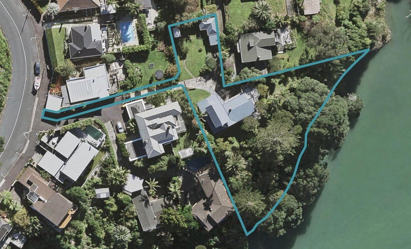 31 Hinemoa Street, Birkenhead, Auckland - Carousel 1