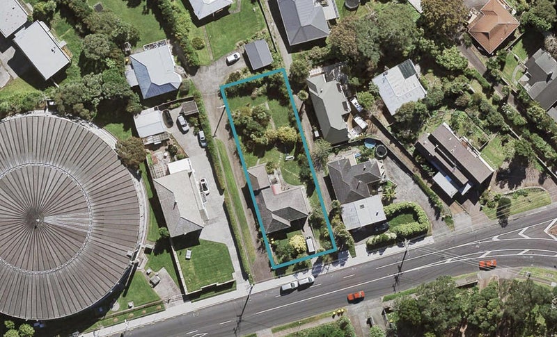 112 Pupuke Road, Hillcrest, Auckland - Carousel 1