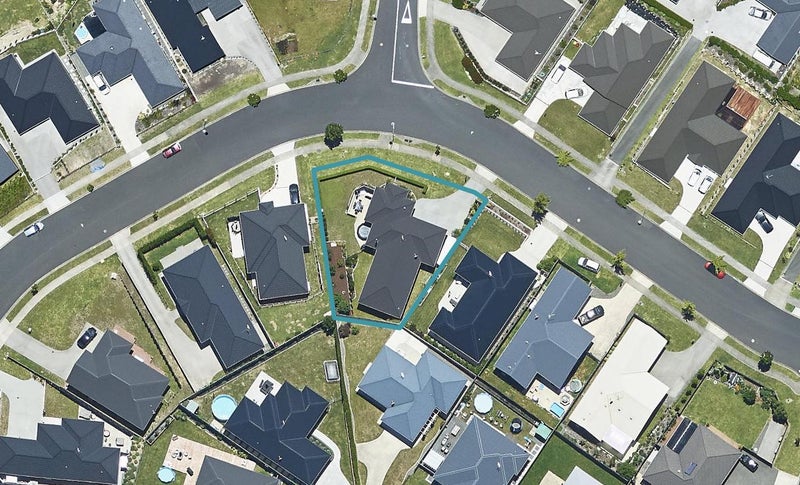 51 Ballintoy Park Drive, Welcome Bay, Tauranga - Carousel 1