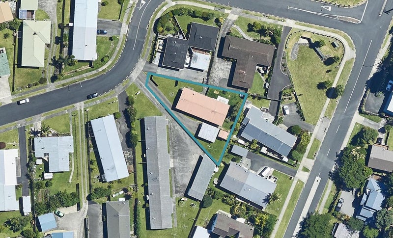 3B Balmoral Terrace, Otumoetai, Tauranga - Carousel 1