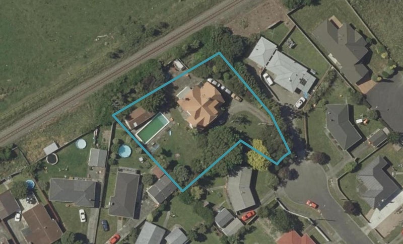 15 Oriana Place, Highbury, Palmerston North - Carousel 1