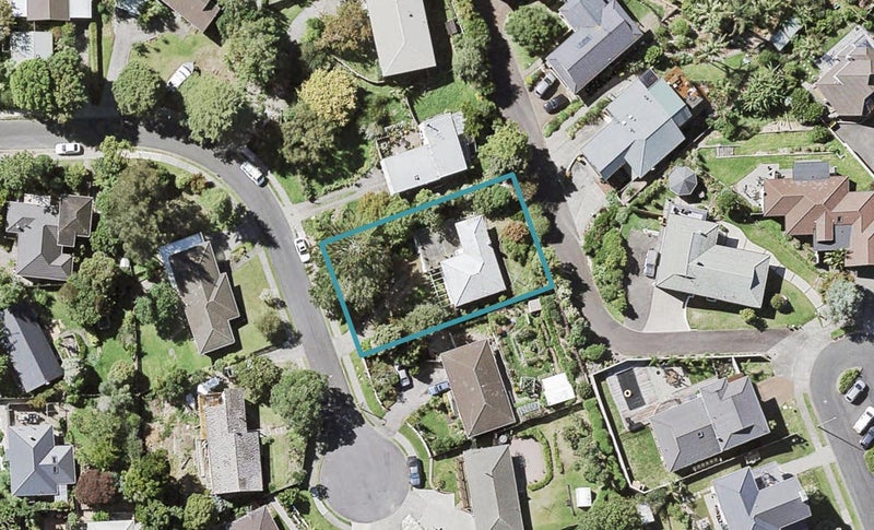 12 Addis Place, Shelly Park, Auckland - Carousel 1