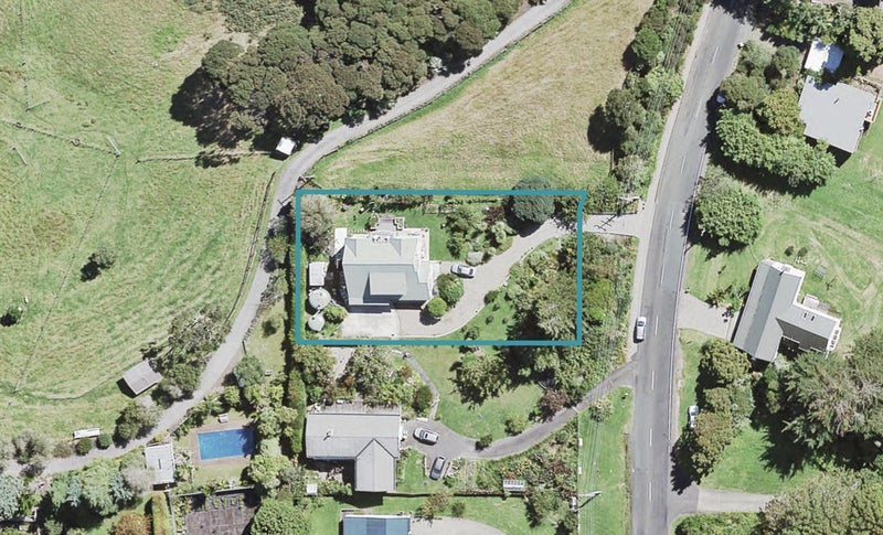157 Parker Road, Oratia, Auckland - Carousel 1