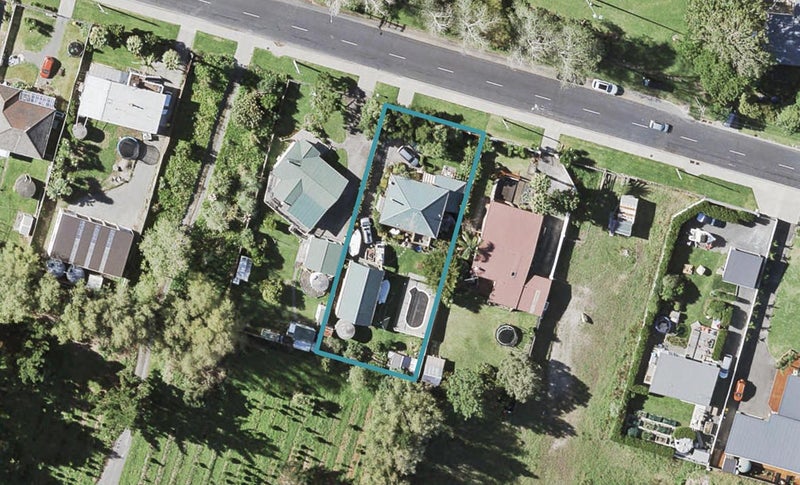 76 Karaka Road, Beachlands, Auckland - Carousel 1