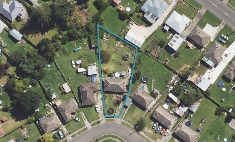 43 Taruheru Crescent, Mangapapa, Gisborne - Carousel 1