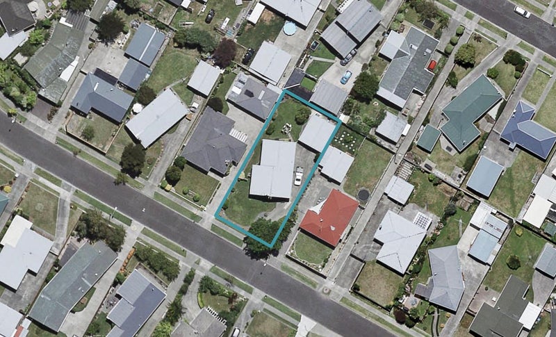 18 Canterbury Street, Tamatea, Napier - Carousel 1