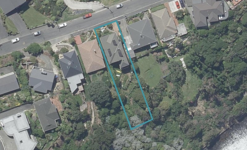 57 Cliffs Road, Saint Clair, Dunedin - Carousel 1