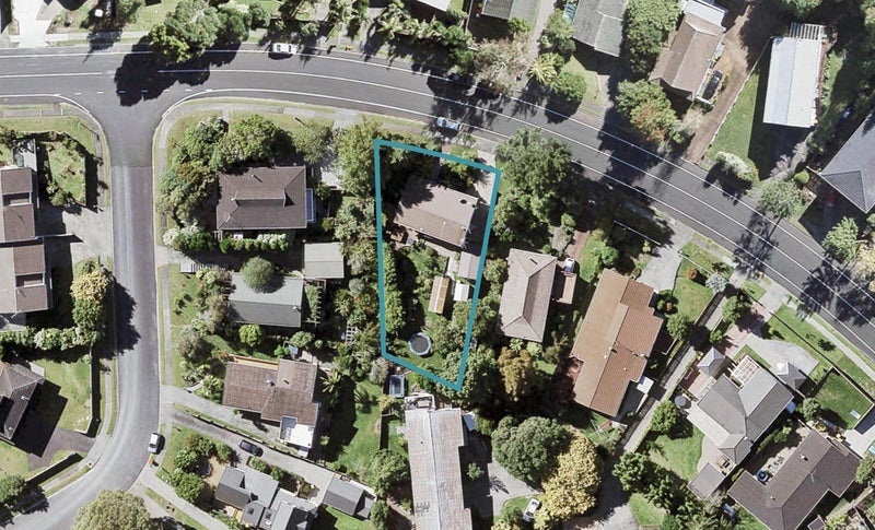 90 John Downs Drive, Browns Bay, Auckland - Carousel 1
